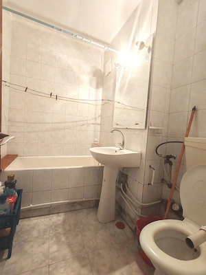 Apartament 2 camere Craiovei, confort 1, parter cu balcon, centrala - imagine 3
