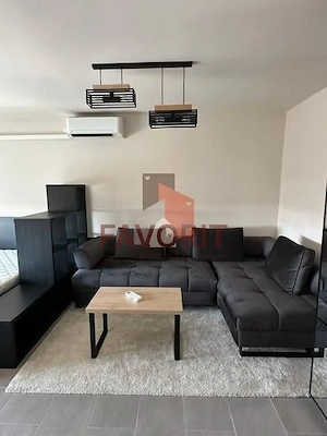 1 camera | Renovat lux | Centrala proprie | Lift | Zona excelenta |