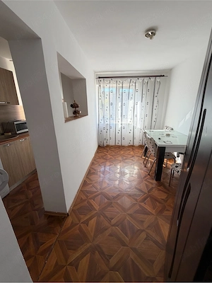 Inchiriez apartament în regim hotelier - imagine 2