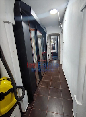 Apartament 3 camere Zona Nicolina - Tudor Neculai - imagine 5