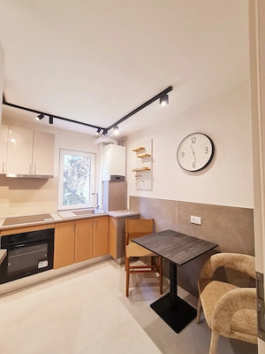 Apartment 2 camere Astra - Renovat, mobilat, luminos | Green View  - imagine 2