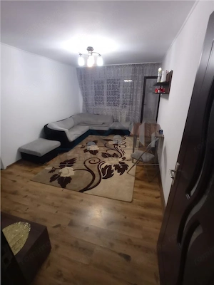 Apartament 4 camere  Podu Ros zona Bd Tutora - imagine 2
