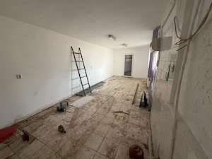 Vand teren 251 mp + casa ce necesita renovare 140 mp  + utilitati gaze, apa, curent - imagine 3