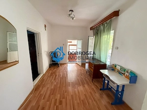 ZONA CENTRALA -CASA BATRANEASCA, TEREN 344 MP - imagine 5