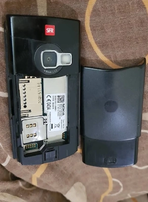 50 Lei. Telefon Nokia N 70. Fără baterie. De colecție. Finlanda. Valabil in Iași.  - imagine 3