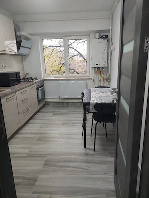 Inchiriez apartament 3 camere str. ADAMCLISI  - imagine 5