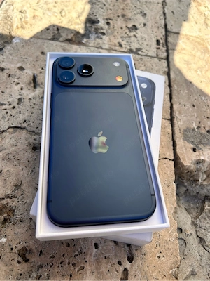 Apple iPhone 17 Pro Max, 256GB, 5G, Deep Blue , Battery health 100%
