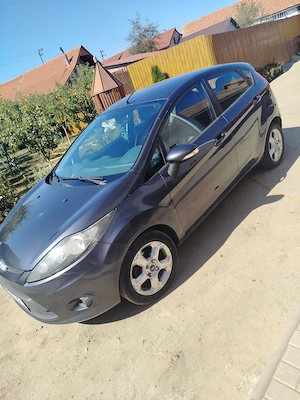 Ford fiesta  - imagine 5