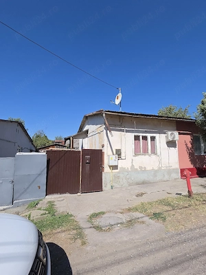 Vand Casa 45 metri patrati. Casa este pe Strada Mierlei nr 19. - imagine 2