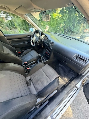 Vând golf 4 1.9 tdi an fabricație 2006 - imagine 5