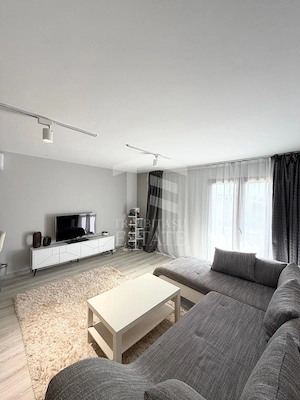 Apartament 2 camere in vila - imagine 8