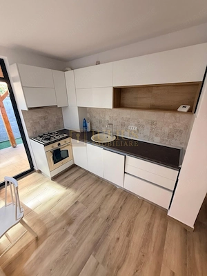 Dumbravita| casa pe două niveluri| 3 camere-2 dormitoare| 2 bai| parcare - imagine 7