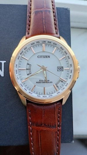 Citizen placat cu aur CB0253-19A Eco drive, Radio Controlled, nou, la cutie, nepurtat