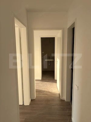 Apartament cu 3 camere, 72.20 mp, zona Semicentral  - imagine 7