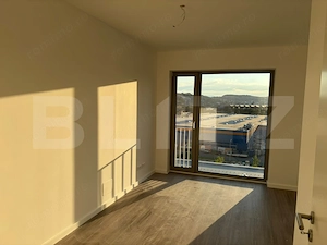 Apartament cu 3 camere, 72.20 mp, zona Semicentral  - imagine 2