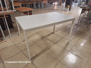 Masa dining extensibila IKEA