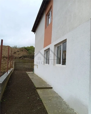 Visani, APARTAMENT 4CD la casa cu teren si toate utilitatile - imagine 13