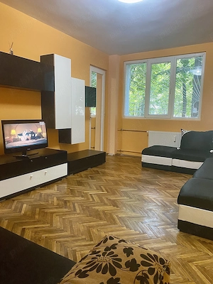 APARTMENT 2 CAMERE , direct de la proprietar, mobilat, utilat jacuzzi,luxos, confort 1 de închiriat 