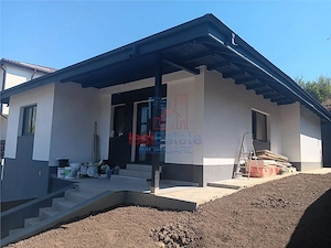 LA CHEIE! Visan Barnova CASA parter 100mp TEREN 400mp toate utilitatile