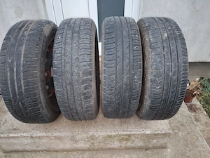 Set 4 roti pentru dacia logan,sandero, clio, jante tabla15, 4prezoane,urme normale de uzura, nu se v