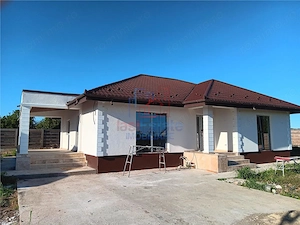 Ocazie Aroneanu Casa Parter  115mp 4cd TEREN 1000mp
