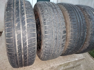 Set 4 roti pentru dacia logan,sandero, clio, jante tabla15, 4prezoane,urme normale de uzura, nu se v - imagine 4