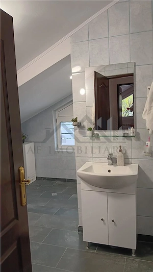 Barnova intersectia cu Pietrarie VILA D+P+M SU=212mp TEREN 1670mp amenajat superb - imagine 14
