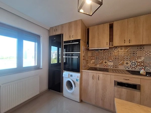 Apartament premium cu 3 camere, renovat integral, aproape de Piata Victoriei - imagine 3