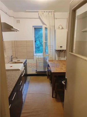 Podu Ros Apartament 2 camere Etaj 1 Centrala proprie