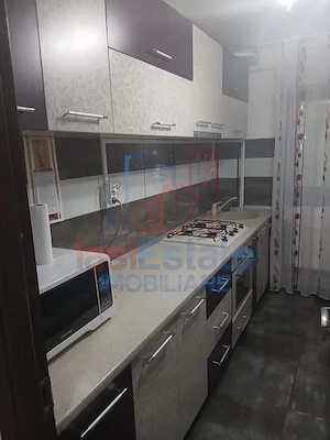 Apartament 2 camere, etaj 2, Baza 3 - centrala proprie, mobilat si utilat - imagine 5