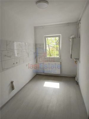 Apartament 2 camere decomandat, renovat, zona CUG - imagine 3