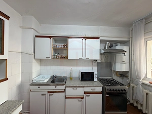 APARTAMENT 4 CAMERE | Piața Centrală | 700 €/lună - imagine 6