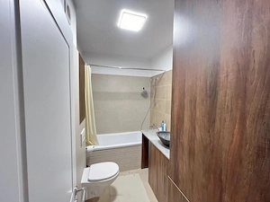 Apartament-2 camere-decomandat-mobilat-utilat-etaj 1-parcare-2 balcoane - imagine 12