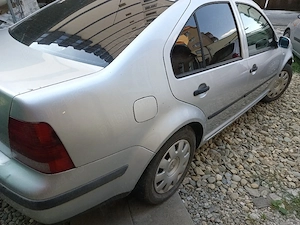 Volkswagen Bora 1.4 benzina 2004