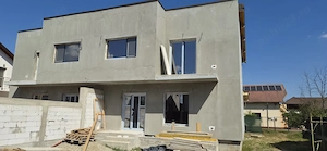 Vand vila, tip duplex, Bascov, Arges, str. Balotesti, Uiasca, la cheie. - imagine 5