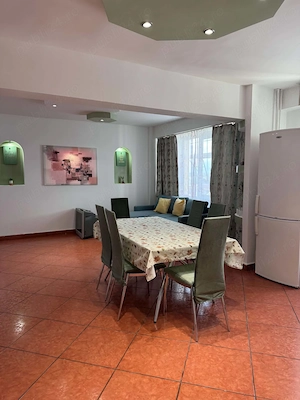 Apartament de inchirat cu 4 camere Cantemir