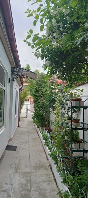 Casă de vanzare în centru Eforie Nord  - imagine 3