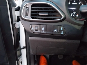 Hyundai i30 combi diesel - imagine 8