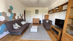 Închiriez apartament 3 camere zona spitalului Județean 