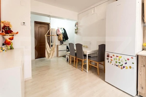 Apartament 3 camere, 58.40 mp, strada Florilor - imagine 5
