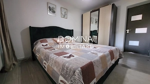 Vânzare apartament 4 camere, decomandat, strada Victoriei – central - imagine 3