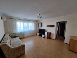 Proprietar: Închiriez apartament cu 2 camere semidecomandat, complet mobilat și utilat recent renova - imagine 5