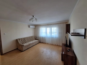 Proprietar: Închiriez apartament cu 2 camere semidecomandat, complet mobilat și utilat recent renova - imagine 6