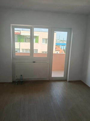 Vând apartament 4 camere  - imagine 6