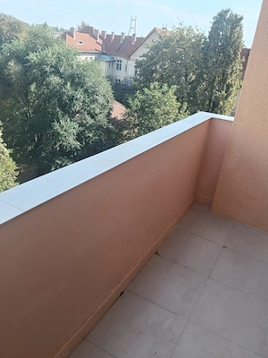 Vând apartament 4 camere  - imagine 8