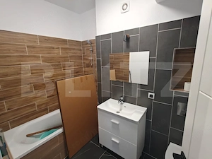 Apartament 3 camere,  la cheie, garaj subteran, zona Teilor - imagine 9