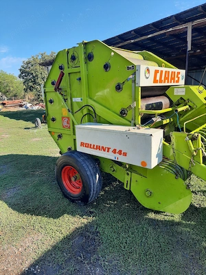Vand presa baloti rotunzi  CLAAS ROLLANT 44  - imagine 2
