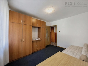 Apartament decomandat cu 3 camere si 2 bai in Bartolomeu - imagine 9