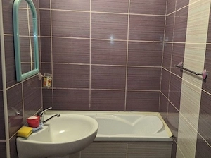 chirie in IASI apartament cu 2 camere - zona buna - imagine 4