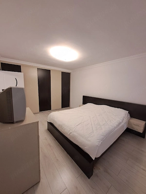 Închiriez apartament 3 camere - Zona Ozana - imagine 5